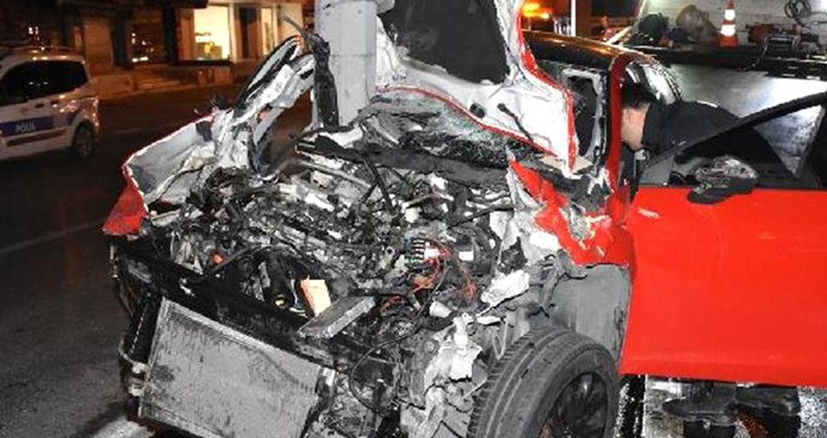 D-100 Karayolu'nda Trafik Kazası: 1'i Polis, 3 Yaralı