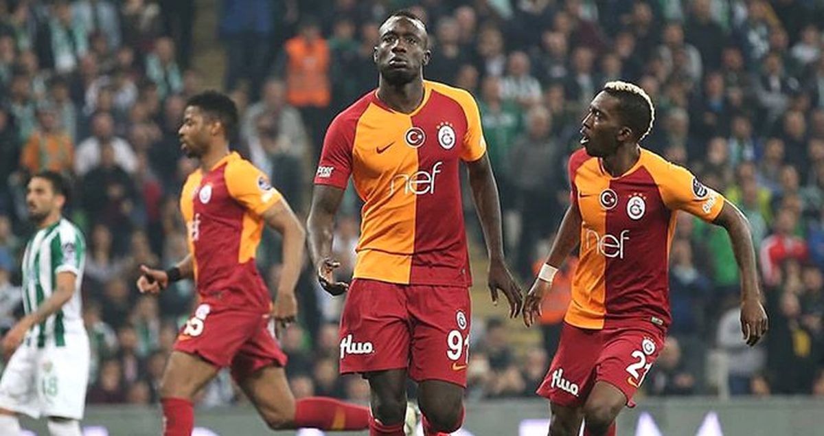 Galatasaray'da Mbaye Diagne Milli Maçta Sakatlandı!