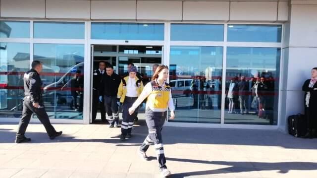 Son Dakika! Kayseri Havalimanında Silah Sesleri! Yaralı Polisler Var