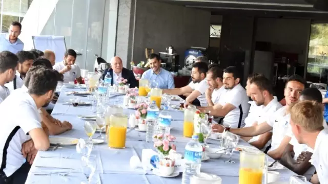 Başkan Sekmen'den Erzurumspor Sürprizi Başkan Sekmen'den Erzurumspor Sürprizi