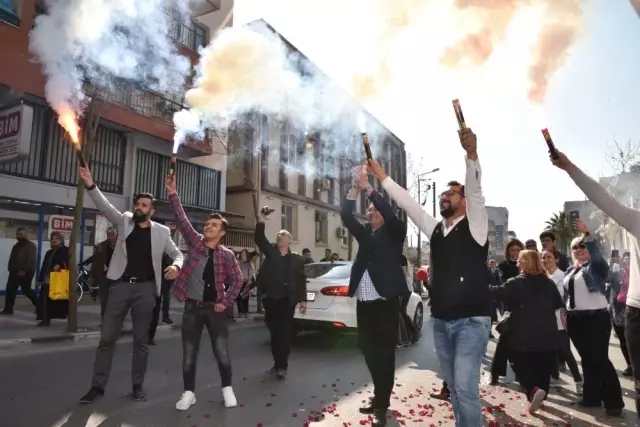 Cumhur İttifakı Adaylarına Şehzadeler'de Büyük İlgi Cumhur İttifakı Adaylarına Şehzadeler'de Büyük İlgi