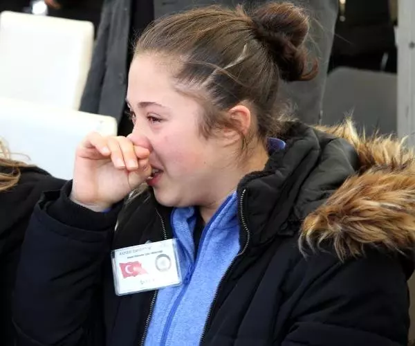 Kayseri'de Meslektaşının Şehit Ettiği Polis İçin Tören Kayseri'de Meslektaşının Şehit Ettiği Polis İçin Tören