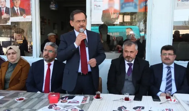 Kolay Mahallesi'nde Cumhur İttifakı Adaylarına Coşkulu Karşılama Kolay Mahallesi'nde Cumhur İttifakı Adaylarına Coşkulu Karşılama