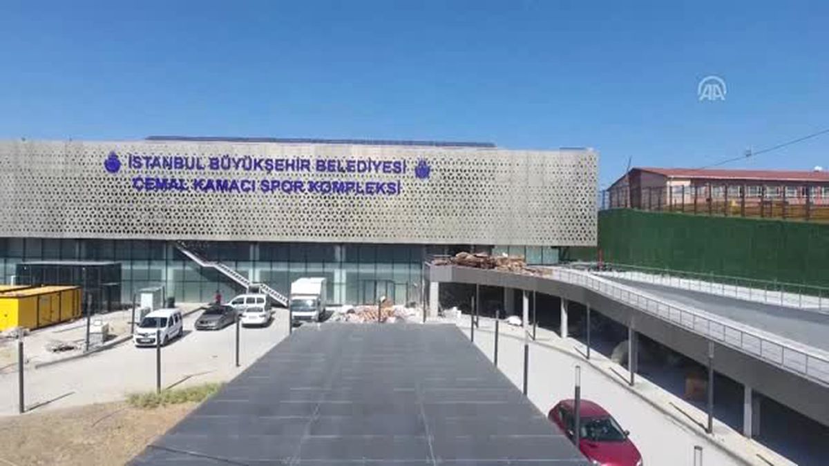Yenilenen Cemal Kamacı Spor Kompleksi'nde Sona Doğru