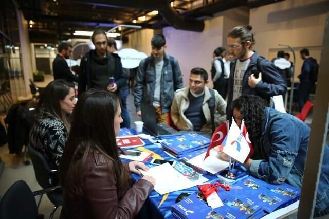 Abdullah Gül Üniversitesi Öğrencileri '3. Kariyer Mutfağı' Etkinliğinde Firmalarla Buluştu