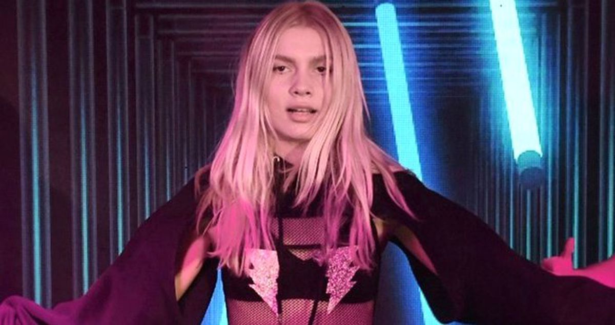 Aleyna Tilki 19. Yaşını Bacak Hareketi Yaptığı Videosuyla Kutladı!