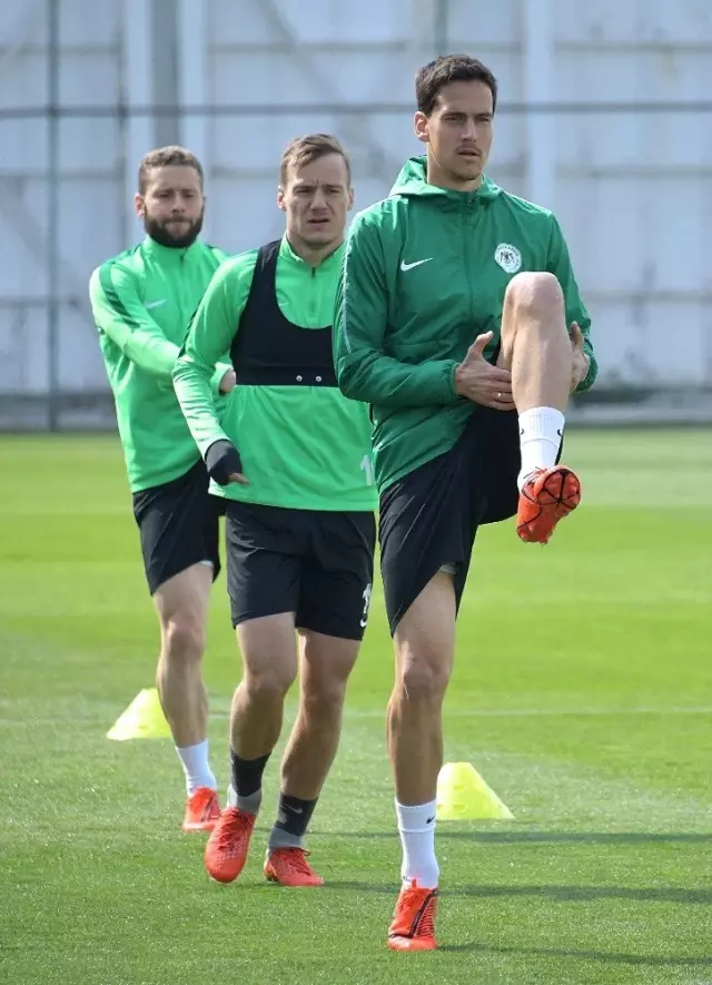 Atiker Konyaspor, Başakşehir Hazırlıklarını Sürdürdü Atiker Konyaspor, Başakşehir Hazırlıklarını Sürdürdü
