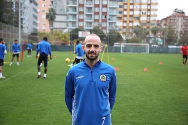İlk Kez Milli Formayı Giyen Efecan Karaca: Her Şey Milli Takım İçin