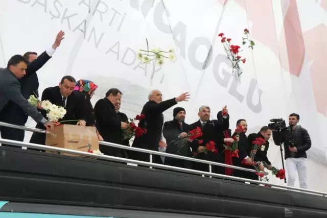 Kavak'ta Şölen Havasında Miting Kavak'ta Şölen Havasında Miting