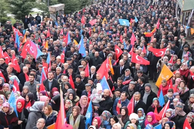 Kavak'ta Şölen Havasında Miting Kavak'ta Şölen Havasında Miting