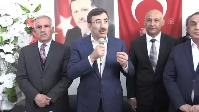 Kendi İçimizde Kavga Edersek Kolay Hedef Oluruz' Kendi İçimizde Kavga Edersek Kolay Hedef Oluruz'