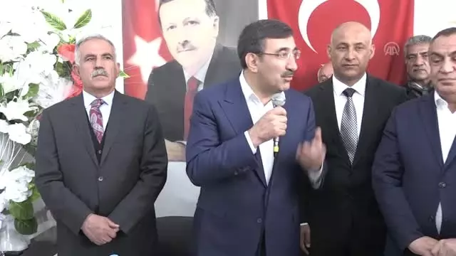 Kendi İçimizde Kavga Edersek Kolay Hedef Oluruz' Kendi İçimizde Kavga Edersek Kolay Hedef Oluruz'