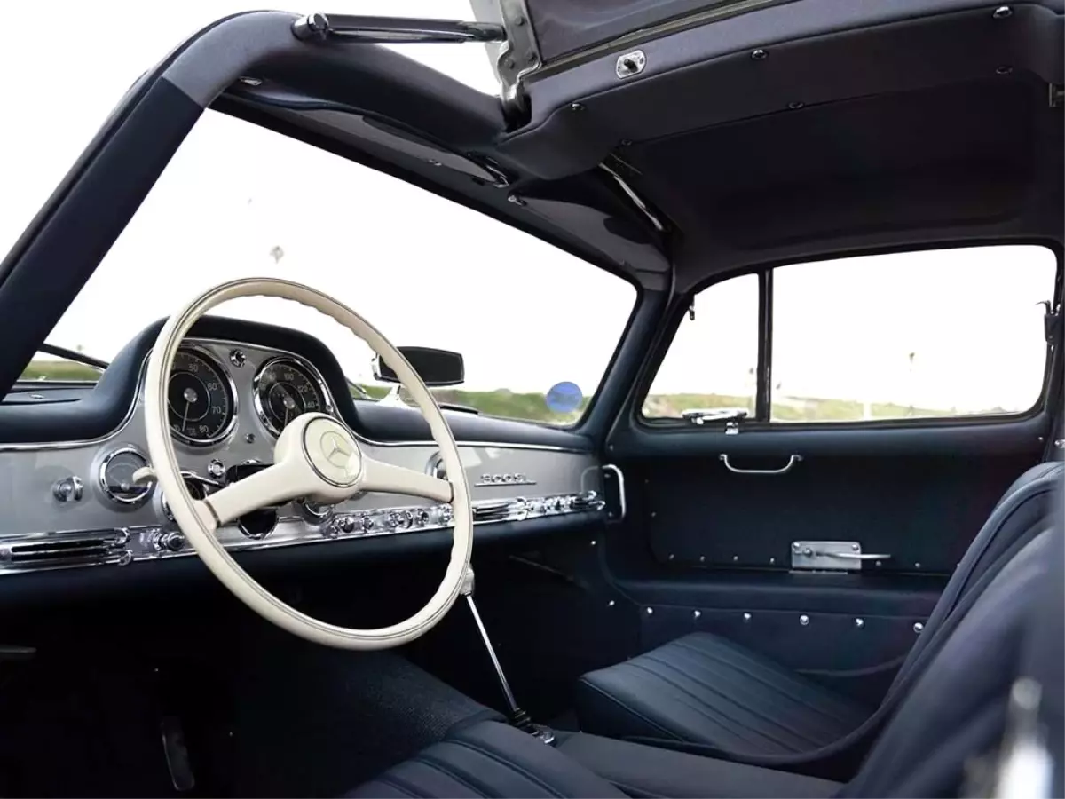 Marron Five Grubundan Satılık Mercedes-Benz 300 Sl
