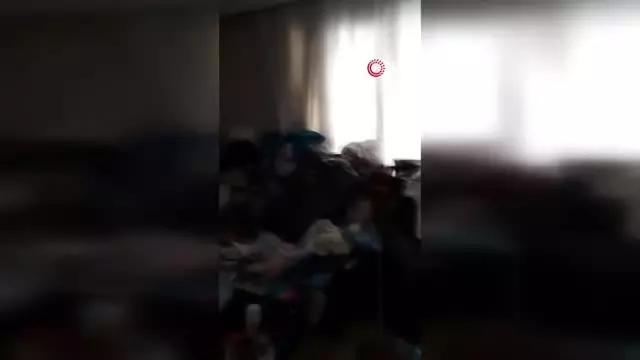 63 Yaşındaki Kadının Evinden 5 Kamyon Çöp Çıktı 63 Yaşındaki Kadının Evinden 5 Kamyon Çöp Çıktı