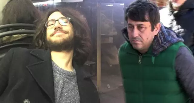 forumagel.com Ormanda Ölü Bulunan Boğaziçili Arda'nın Babası Konuştu: Hayatı Kitap Okumaktı forumagel.com Ormanda Ölü Bulunan Boğaziçili Arda'nın Babası Konuştu: Hayatı Kitap Okumaktı