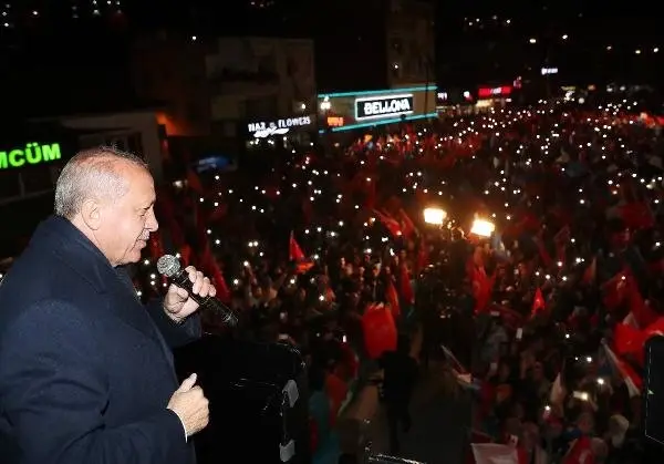 Cumhurbaşkanı Erdoğan Sarıyer'de Konuştu Cumhurbaşkanı Erdoğan Sarıyer'de Konuştu
