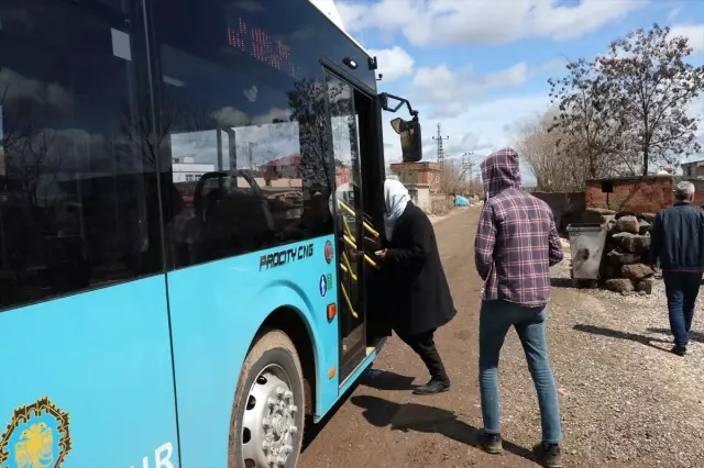 Diyarbakır'da Kırsal Mahalleler Toplu Taşıma Hizmetine Kavuştu Diyarbakır'da Kırsal Mahalleler Toplu Taşıma Hizmetine Kavuştu