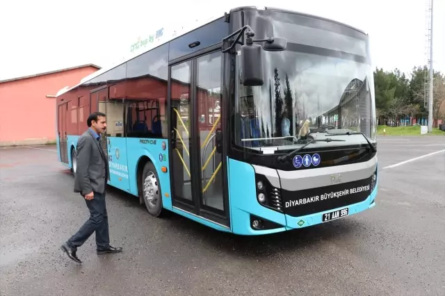 Diyarbakır'da Kırsal Mahalleler Toplu Taşıma Hizmetine Kavuştu Diyarbakır'da Kırsal Mahalleler Toplu Taşıma Hizmetine Kavuştu