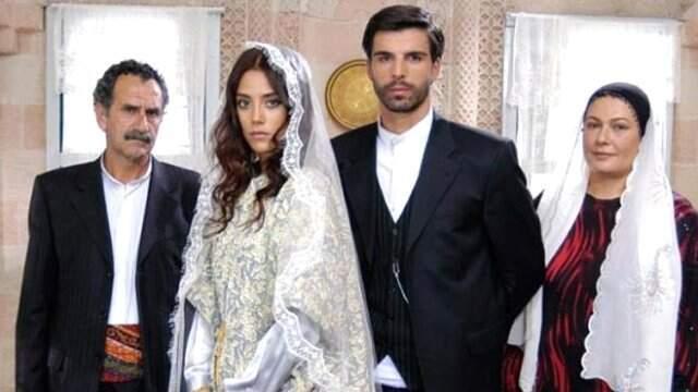 Mehmet Akif Alakurt Daha önceki oyun Arkadaşı Cansu Dere'nin Sözlerine cevap Verdi