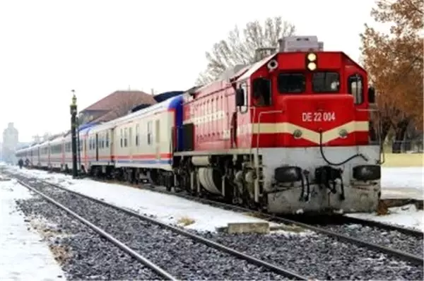 Trenle Avrupa Turu Yapmak İsteyenlere Rota Önerileri ve Faydalı Bilgiler Trenle Avrupa Turu Yapmak İsteyenlere Rota Önerileri ve Faydalı Bilgiler