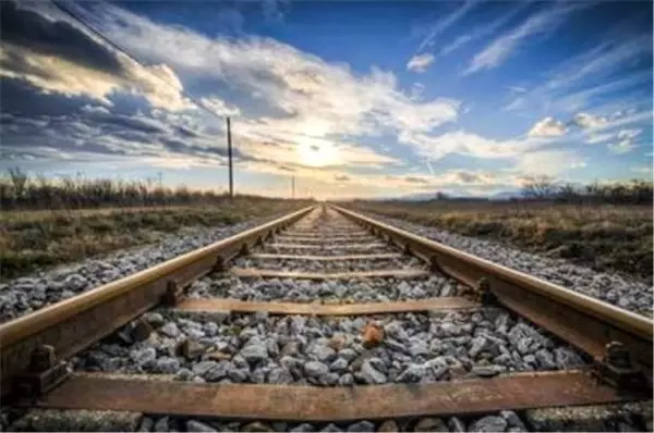 Trenle Avrupa Turu Yapmak İsteyenlere Rota Önerileri ve Faydalı Bilgiler Trenle Avrupa Turu Yapmak İsteyenlere Rota Önerileri ve Faydalı Bilgiler