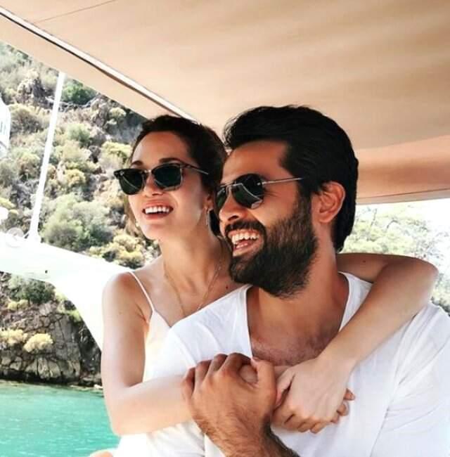 Adını Sen Koy Dizisinin Başrol Oyuncuları Hazal Subaşı ve Erkan Meriç Ayrıldı