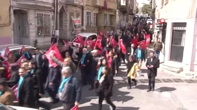 Fatih'te Sevgi Yürüyüşü Coşkusu Fatih'te Sevgi Yürüyüşü Coşkusu