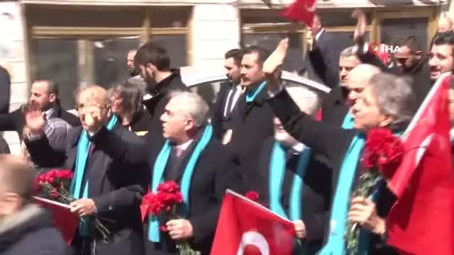 Fatih'te Sevgi Yürüyüşü Coşkusu Fatih'te Sevgi Yürüyüşü Coşkusu