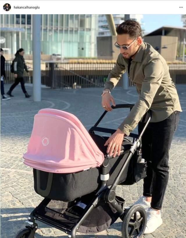 Hakan Çalhanoğlu'ndan Kızı Liya İle İlk Paylaşım: Hiç Bu Kadar Mutlu Olmamıştım