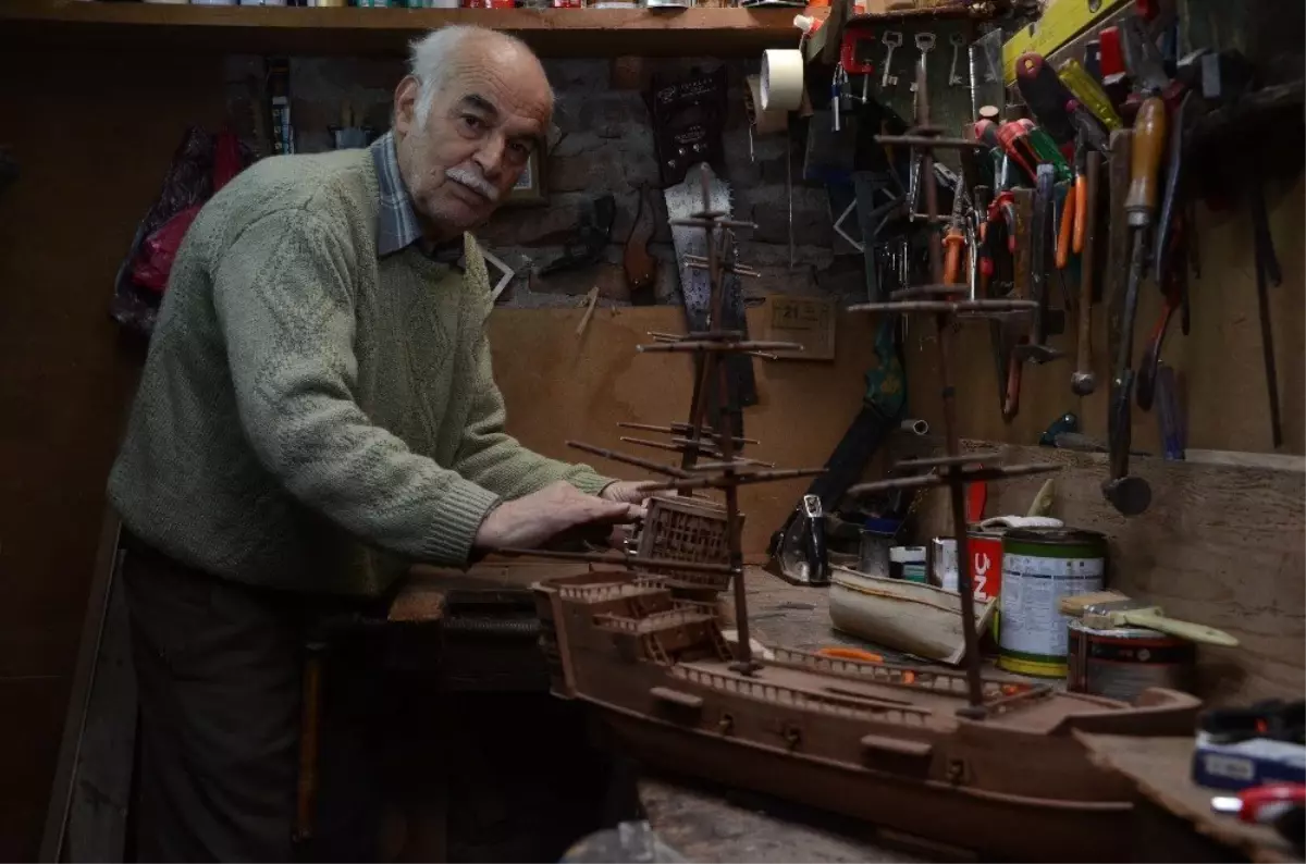 Hayali, Ertuğrul Fıkrateyni ve Titanic'in Maketini Yapmak