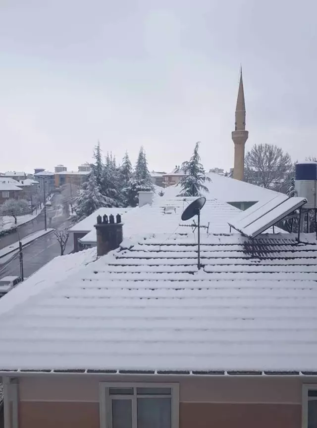 Mut'ta, Gece Başlayan Kar Yağışı Doğayı Beyaza Bürüdü
