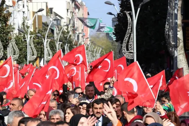 Sakarya'da Cumhur İttifakı'ndan 'Sevgi Yürüyüşü' Sakarya'da Cumhur İttifakı'ndan 'Sevgi Yürüyüşü'