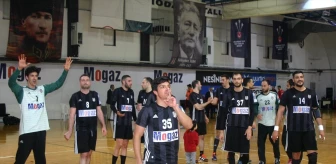 Şampiyon Beşiktaş Mogaz, Taraftarlarıyla Buluştu