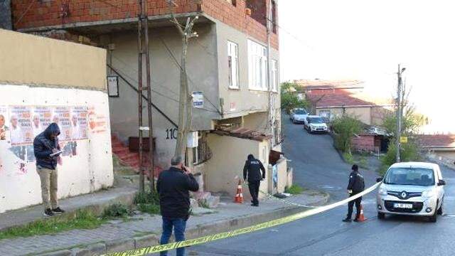 Silahlı Şahıs, Sokak Ortasında Bir Kadını Vurduktan Sonra İntihar Girişiminde Bulundu