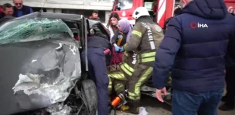 Tuzla'da İki Aracın Çarpıştığı Feci Kaza: 1 Ölü 5 Yaralı