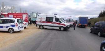 Tuzla'da İki Otomobil Kafa Kafaya Çarpıştı: 1 Ölü, 5 Yaralı