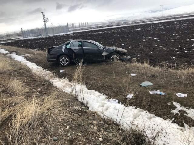 AK Partili Belediye Başkan Adayı Kaza Geçirdi: 5 Yaralı