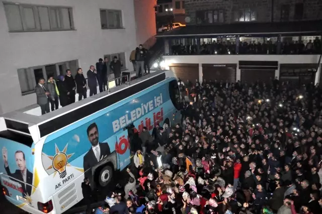 Bitlis'te Halk Seçimini AK Parti'den Yana Kullandı Bitlis'te Halk Seçimini AK Parti'den Yana Kullandı