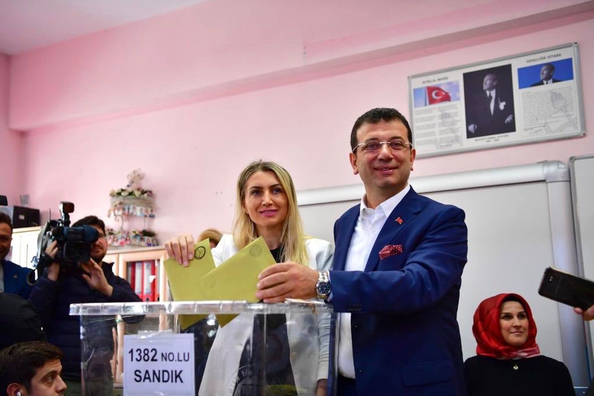CHP Adayı Ekrem İmamoğlu Oyunu Kullandı