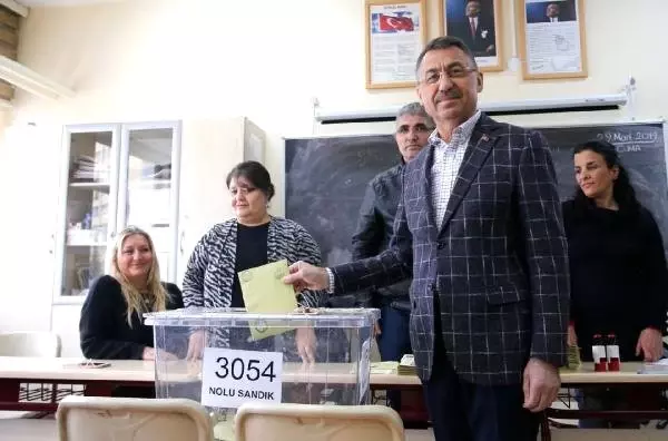 Cumhurbaşkanı Yardımcısı Oktay, Oyunu Kullandı