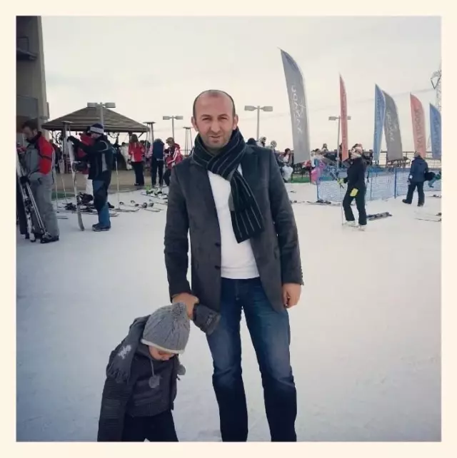 Erdoğan'ın Tespihini Hediye Ettiği Çocuğun Babası Kazada Öldü Erdoğan'ın Tespihini Hediye Ettiği Çocuğun Babası Kazada Öldü