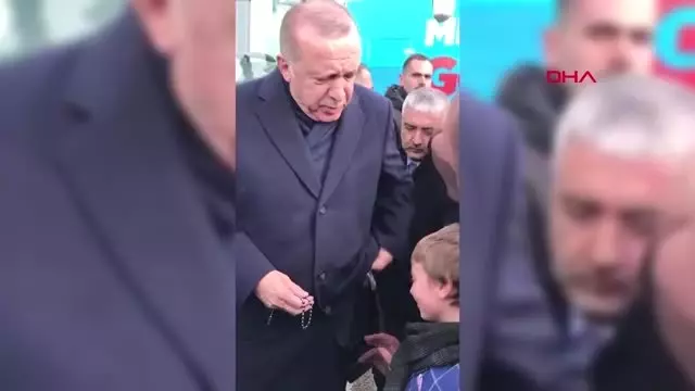 Erdoğan'ın Tespihini Hediye Ettiği Minik Atabey'in Babası Kazada Öldü Erdoğan'ın Tespihini Hediye Ettiği Minik Atabey'in Babası Kazada Öldü