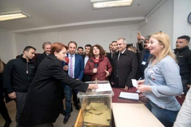 İyi Parti Lideri Akşener Oyunu Kullandı