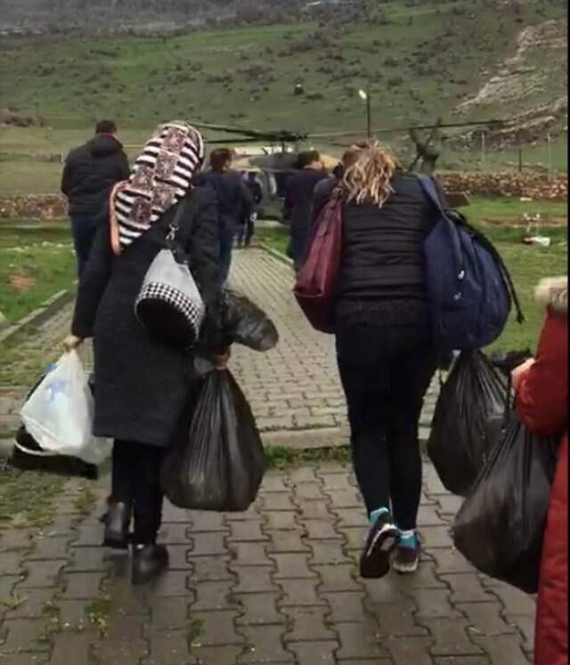 Jandarma Oy Pusulaları ve Görevlileri Askeri Helikopterle Taşıdı