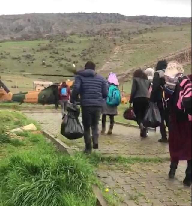 Jandarma Oy Pusulaları ve Görevlileri Askeri Helikopterle Taşıdı