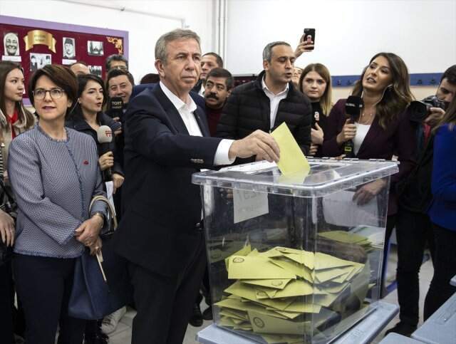 Mansur Yavaş ve Mehmet Özhaseki Oyunu Kullandı! İşte İlk Açıklamalar