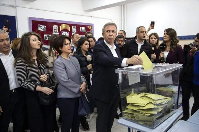 Mansur Yavaş ve Mehmet Özhaseki Oyunu Kullandı! İşte İlk Açıklamalar
