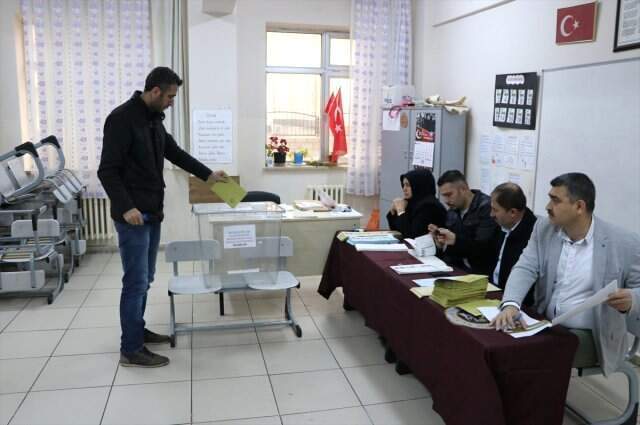 Son Dakika! 57 Milyon Seçmen, Yerel Seçim İçin Sandık Başında