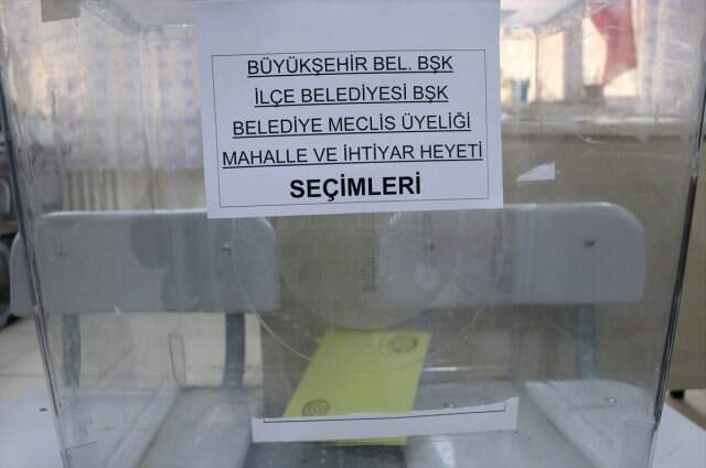 Son Dakika! Doğuda Oy Verme İşlemi Resmen Başladı! Saat 16'ya kadar Oy Kullanılacak