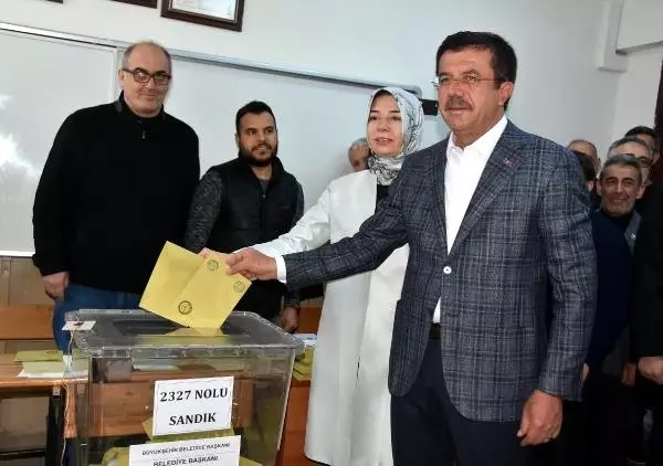 Zeybekci'nin Sandığından Soyer Çıktı